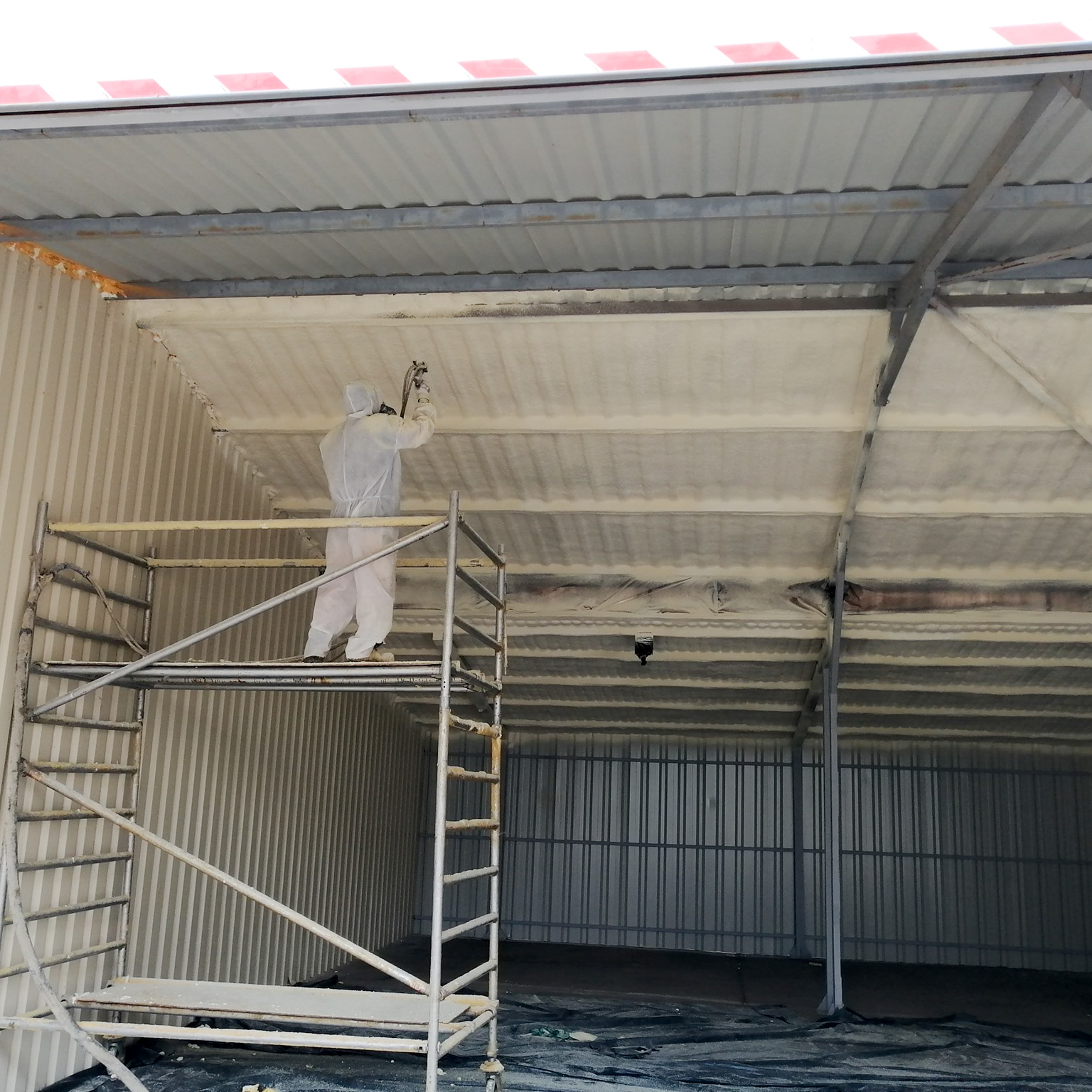 Pluimers HR IsoSpray®-Zártcellás PUR Hab szigetelés