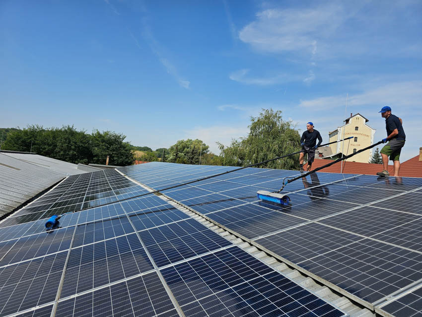 Napelemek tisztítás SolarClean 