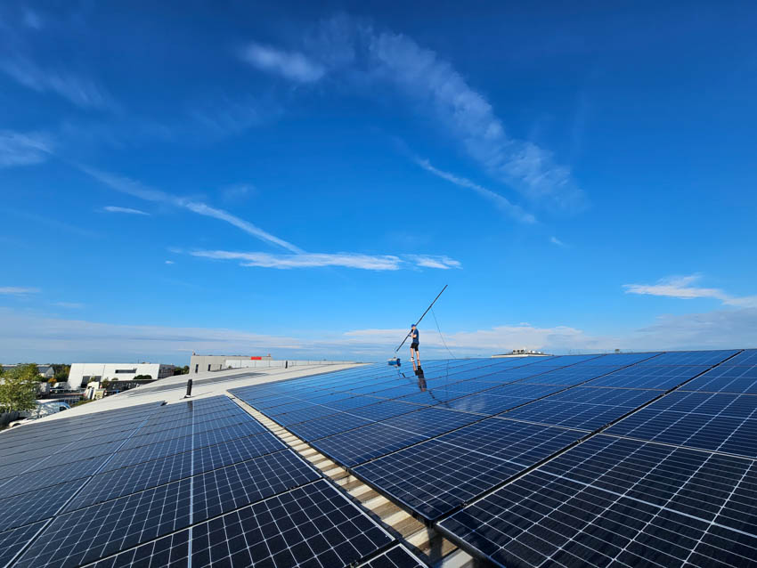 Napelemek tisztítás SolarClean 