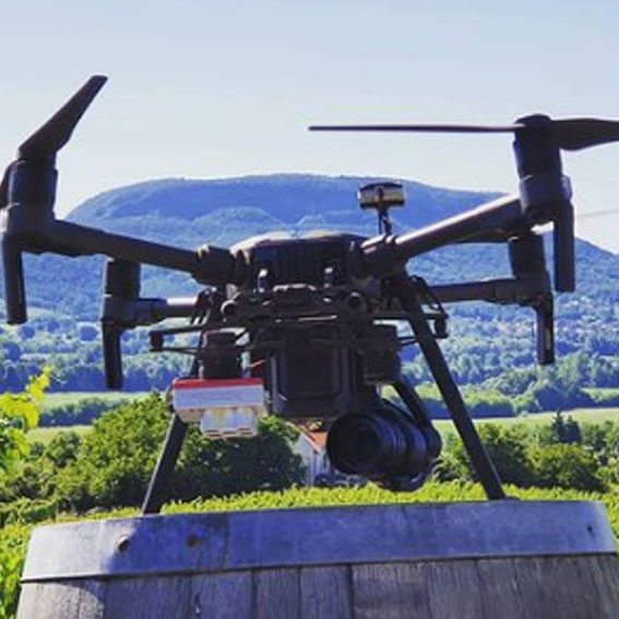 Agro Pilóta Shop - DJI – T30 Permetező drón