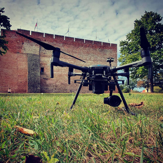 Agro Pilóta Shop - DJI – T30 Permetező drón