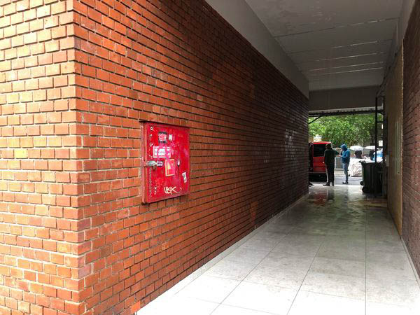 Graffiti eltávolítás Graffiti elleni védelem Homlokzattisztítás 
							Kromofággal kezelt felület tisztítása GRAFITIX vegyszerek forgalmazása SOPPEC jelzőfestékek forgalmazása 
							ANTI-GRAFFITI Bt.