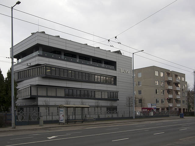 műanyag és alumíniumból készült nyílászárók Debalu 2000 Kft.