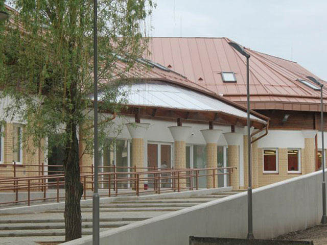 műanyag és alumíniumból készült nyílászárók Debalu 2000 Kft.