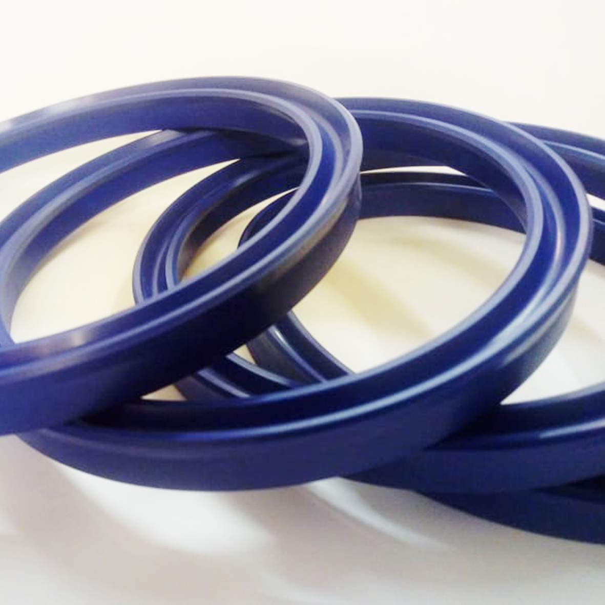 TÖMÍTÉSTECHNIKA, Szimeringek, O-gyűrűk, karmantyúk, gumizsinórok. O-Ring Kft.